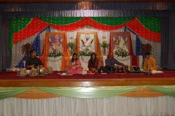 Swati Kulkarni in concert